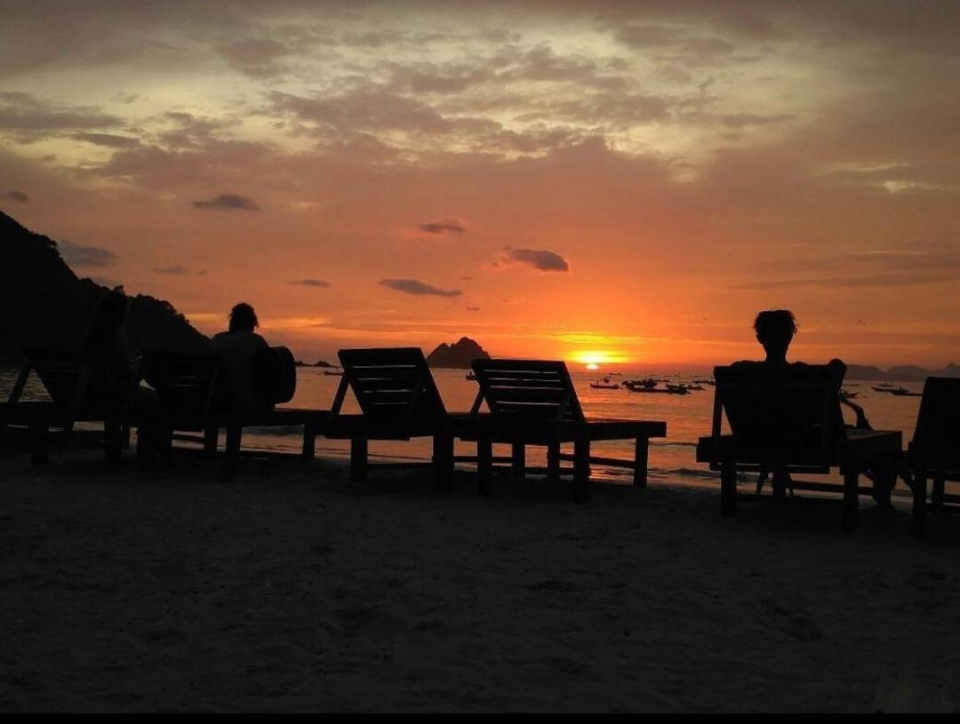 Mahkota Atia Bungallow Praya Esterno foto