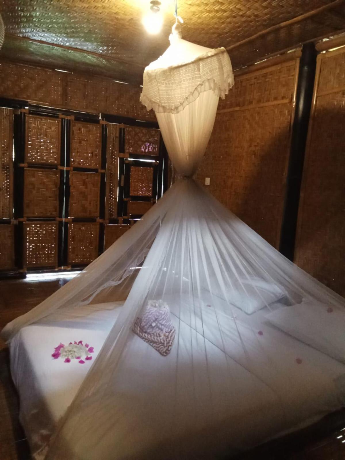 Mahkota Atia Bungallow Praya Esterno foto